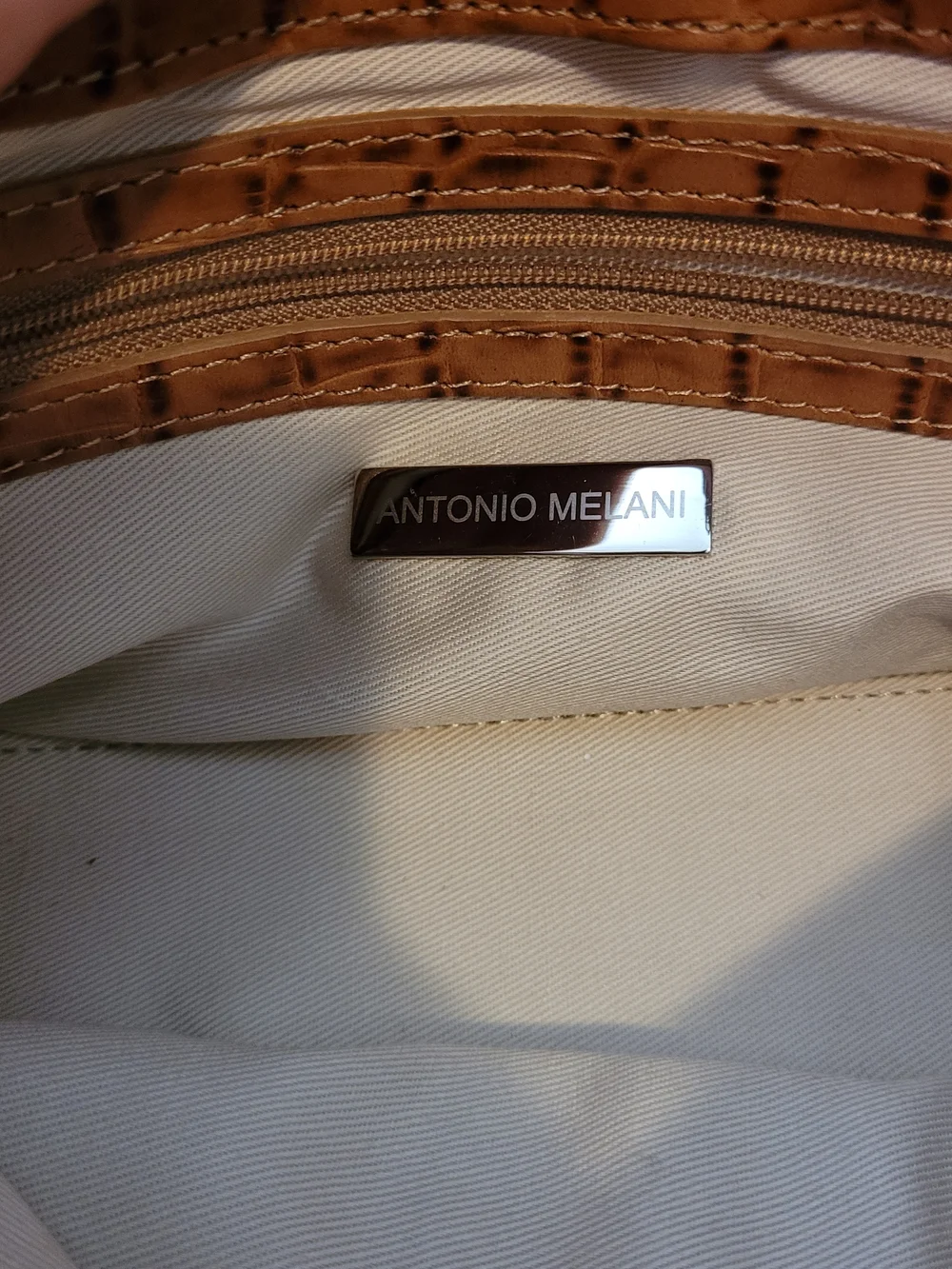 ANTONIO MELANI chic shoulder
